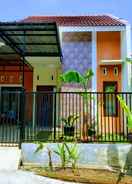 EXTERIOR_BUILDING Nice House 2 Bedrooms at Garuda Homestay Syariah