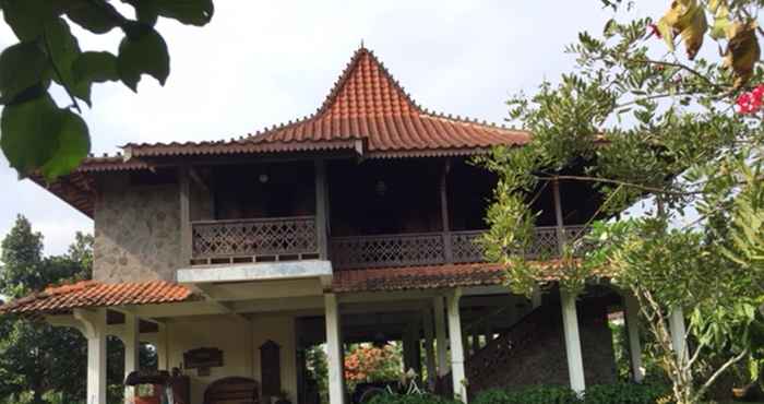 Bên ngoài Villa 3 Bedroom at Joglo Java