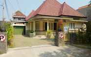 Bangunan 2 Doeloerkoe Homestay 