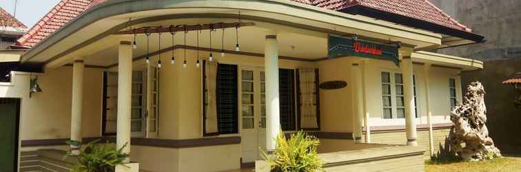 Lobi Doeloerkoe Homestay 