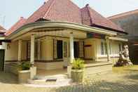 Lobi Doeloerkoe Homestay 