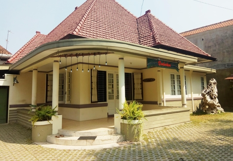 Lobi Doeloerkoe Homestay 