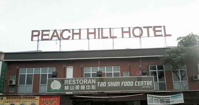 Exterior Peach Hill Hotel 2