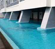 Kolam Renang 6 Apartemen Menteng Park by Aparian