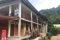 ภายนอกอาคาร Bari Inn Bungalow