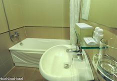 客室内バスルーム 3 Hue Nino Hotel