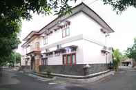 ภายนอกอาคาร Jinan Guest House Syariah Cirebon