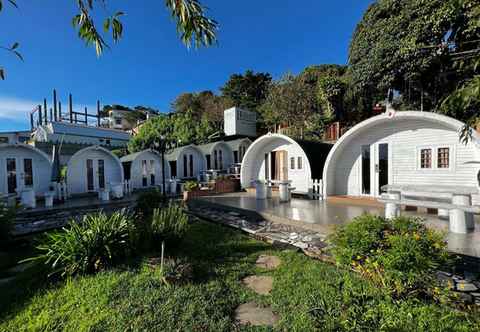 Exterior The Hobbit Bungalow