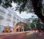 Exterior 3 Manoir Des Arts Hotel