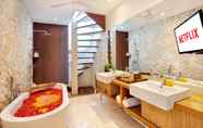 In-room Bathroom 6 The Jimbaran Villa by Ini Vie Hospitality