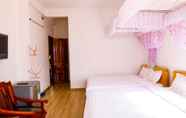 Bedroom 2 Ngoc Bich Hotel
