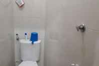 In-room Bathroom RumahUti Family Homestay