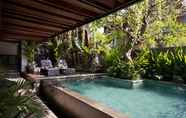 Swimming Pool 6 The Kemilau Hotel & Villa Canggu