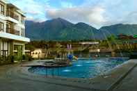 Swimming Pool Hotel Harmoni Garut