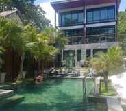 สระว่ายน้ำ 5 15 Palms Beach Resort