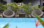 Swimming Pool 3 Front One Inn Kediri