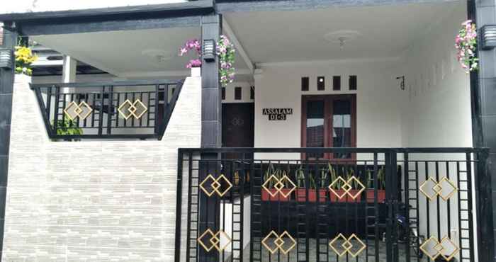 Bên ngoài Assalam Homestay