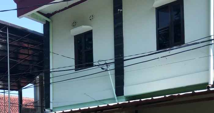 Exterior Alziqa Guest House Cirebon