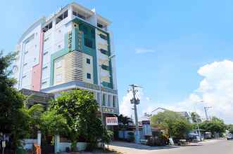 Bên ngoài 4 Huynh Tan 2 Hotel