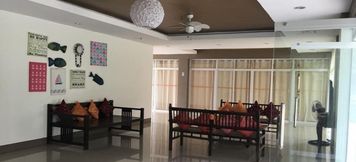 Lobby 5 OYO 921 Sorrento Hotel And Resort