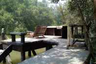 Lobby Fisherman's Huts