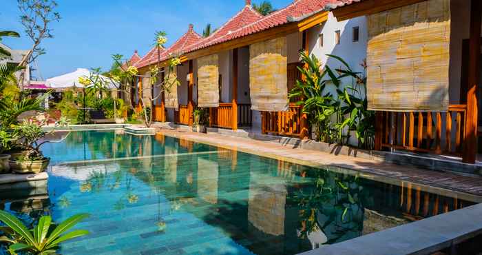 Swimming Pool Anda Bungalow