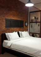 BEDROOM บ้านโฮเทลเลียร์ รีสอร์ท