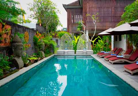 Kolam Renang Freddies Villas Ubud Bali