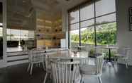 Restaurant 2 Veranda Serviced Residence Puri