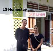 Bangunan 5 Comfort Room at LG Homestay