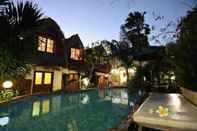 สระว่ายน้ำ Bintang Bungalow Sanur