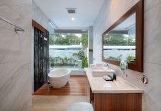 In-room Bathroom 5 The Daha Luxury Villa