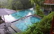 Kolam Renang 7 Room Rosomulyo