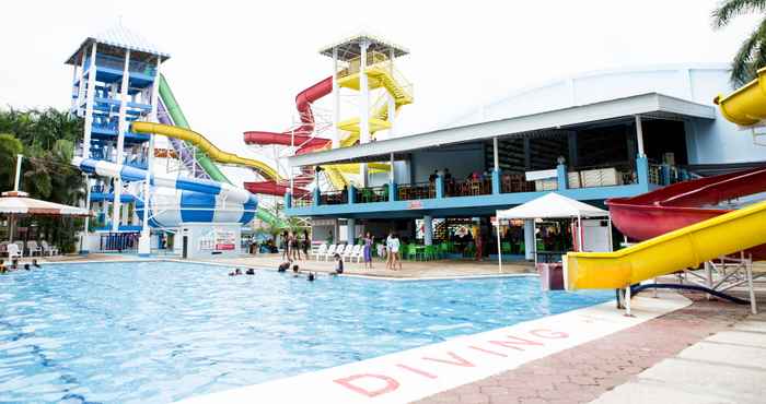 Swimming Pool Eon Centennial Resort Hotel and Waterpark