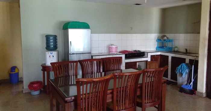 Common Space Kondominium Pantai Carita Selatan by Jay- Selatan 3BR