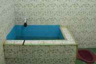 Toilet Kamar Homestay Aila