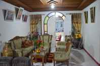 Lobby Homestay Aila