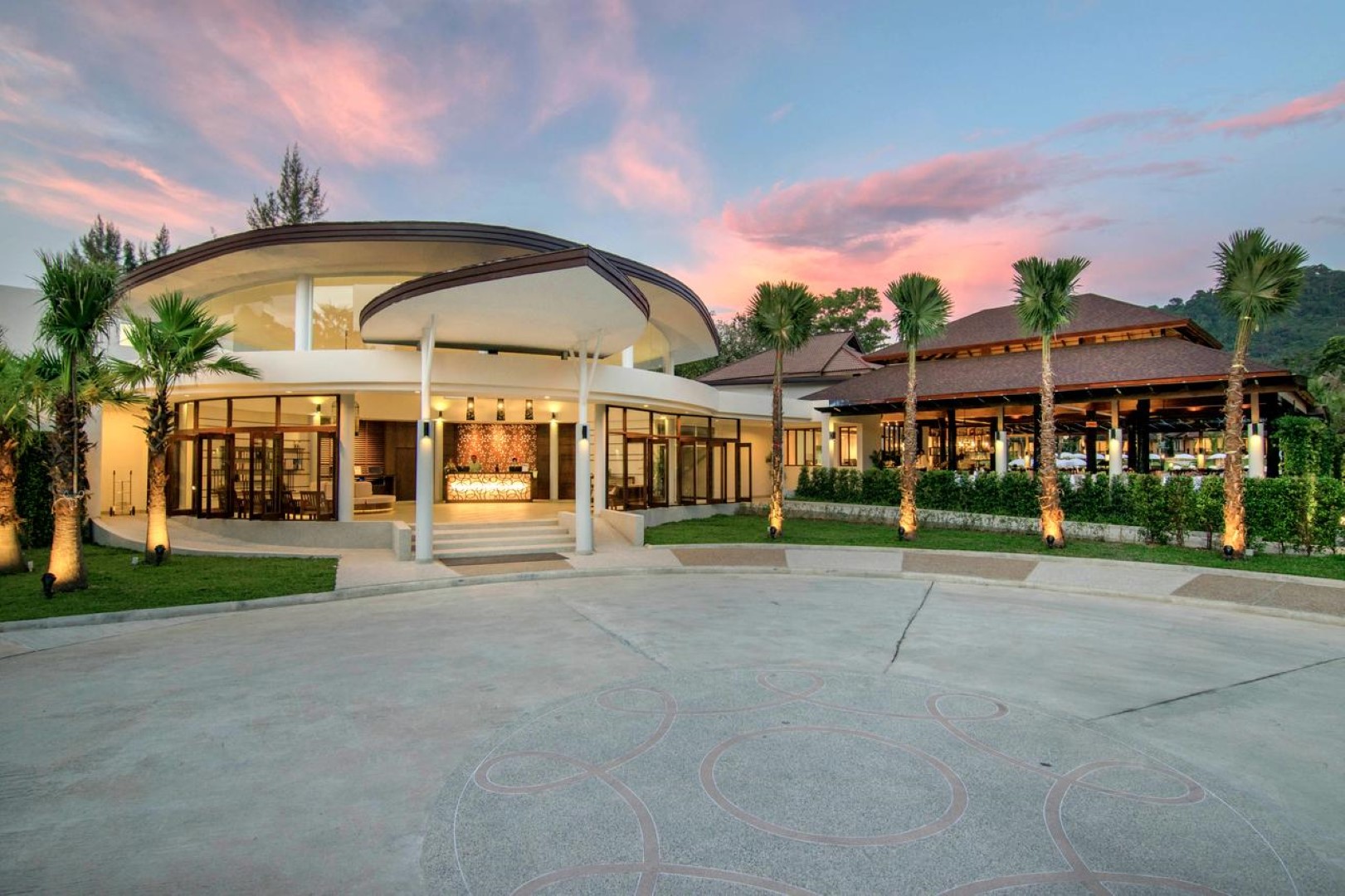 Lobby The Leaf Oceanside Resort  (SHA Plus+)