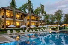 Kolam Renang The Leaf Oceanside Resort