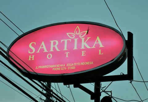 外観 Sartika Hotel