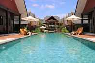 Kolam Renang The Scene Cliff View Villas