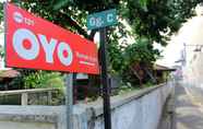 Bên ngoài 3 OYO 121 Rumah Ayub Syariah Near Rumah Sakit Jmc