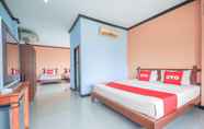 Kamar Tidur 3 OYO 1145 Prickhom Garden Hotel