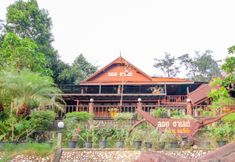 Exterior 2 Loy Chalet Resort