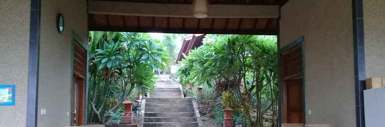 Lobby Eliska Sari Bungalows