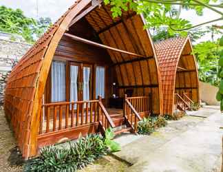 Exterior 2 Butterfly Bungalows