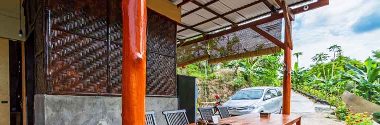 Lobby Butterfly Bungalows