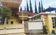 Bangunan 3 3 Bedroom at Villa Olly 5 