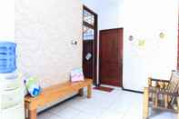 Lobi Homestay Atmosfera Pakis 