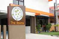 ภายนอกอาคาร The Rooms Residence